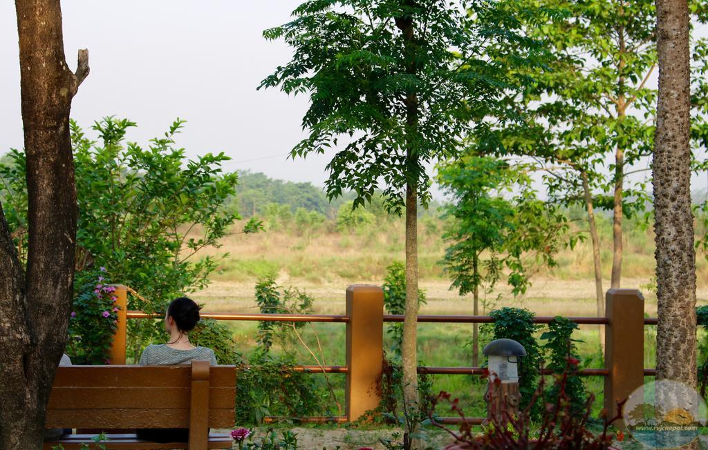 River View Jungle Camp Саураха Экстерьер фото